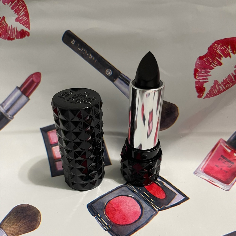 KVD Lipstick in Slayer